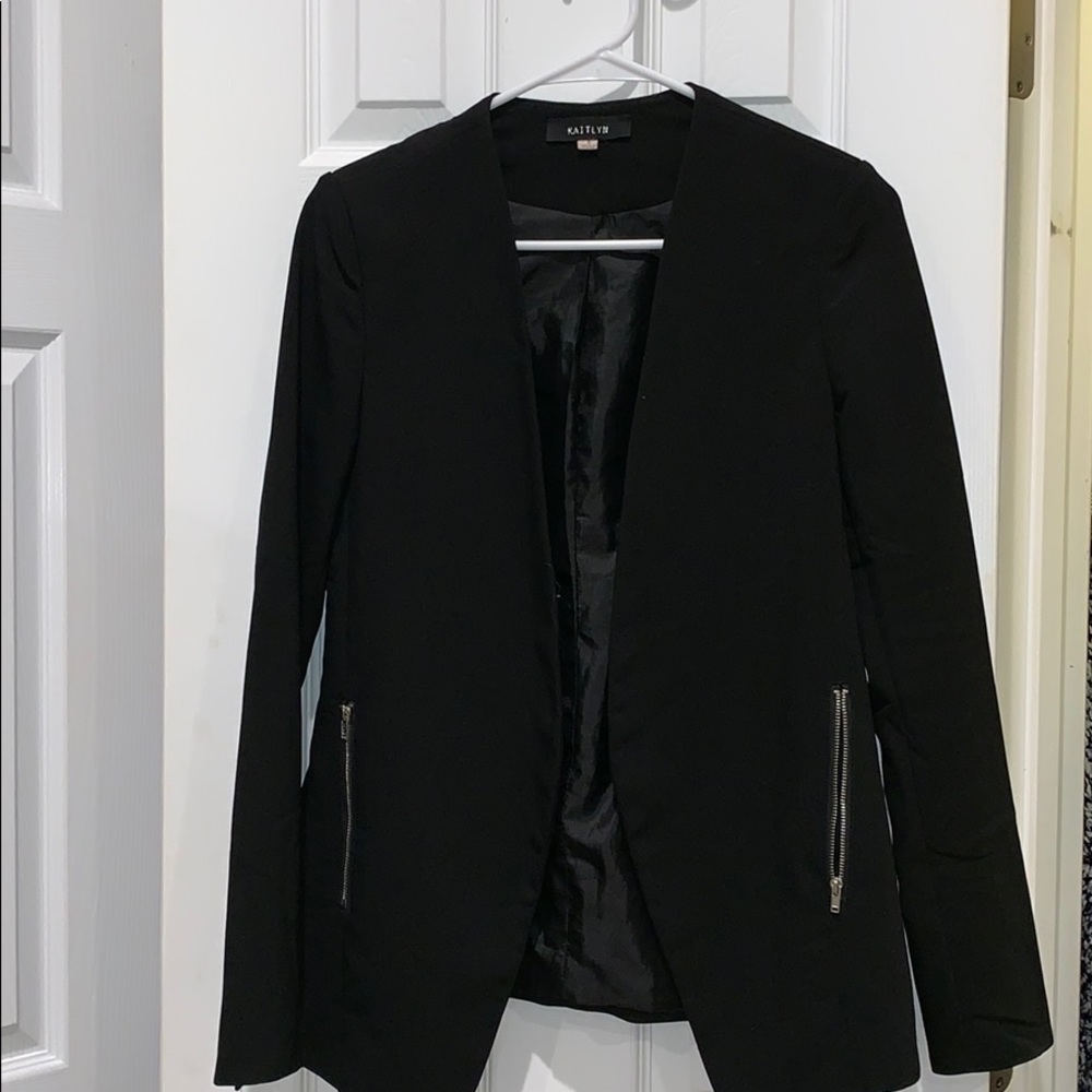Kaitlyn black dressy blazer
